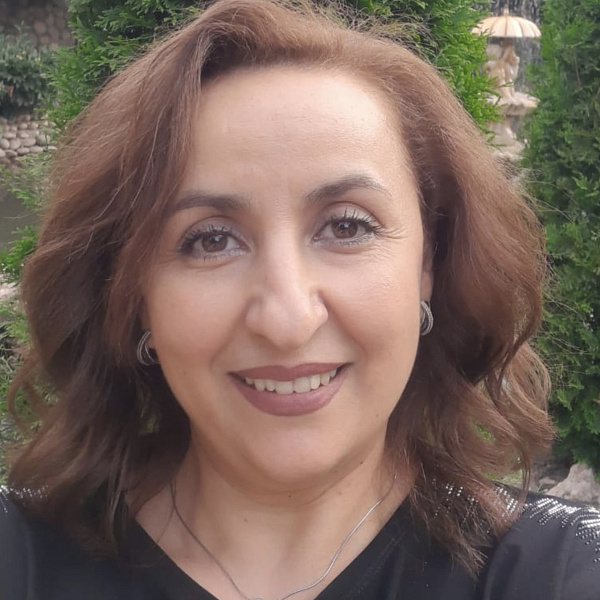 Илона Степанова