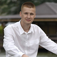 Попов Денис